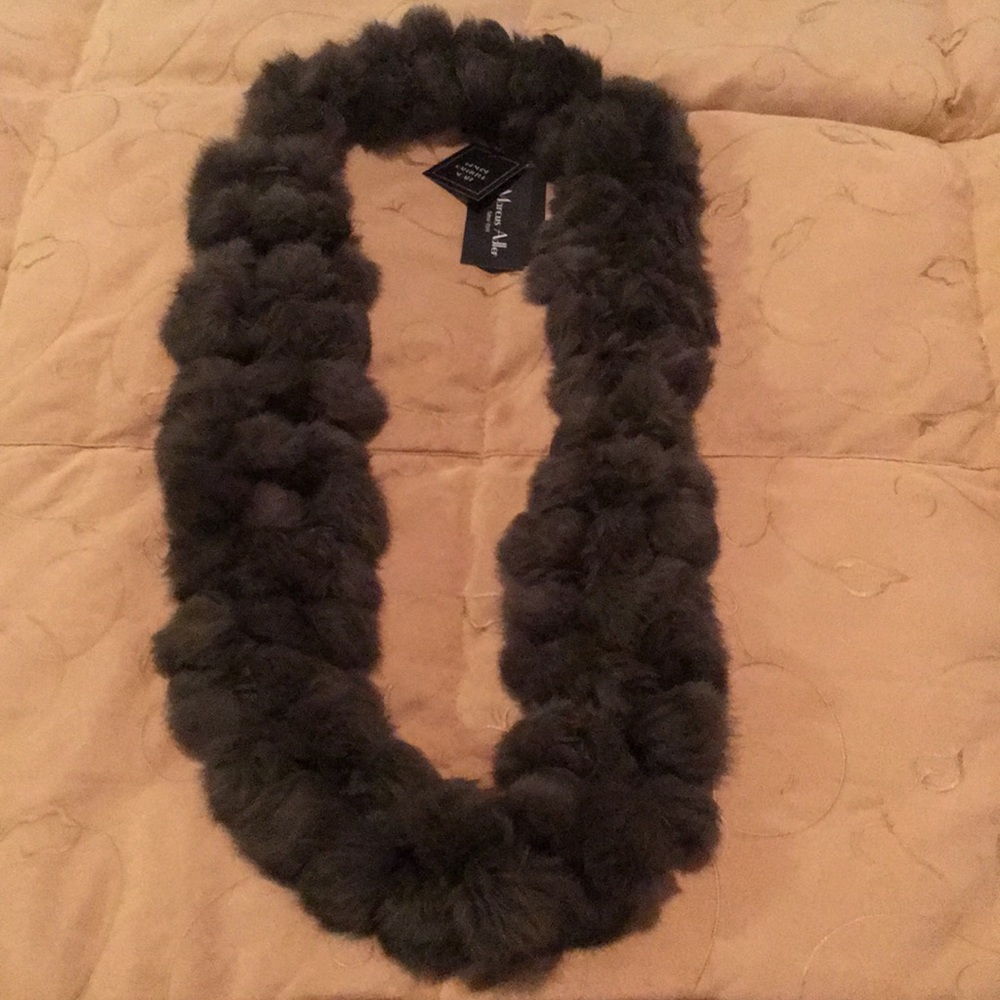 💚NWT Marcus Adler Rabbit Fur Infinity Scarf - Picture 6 of 9
